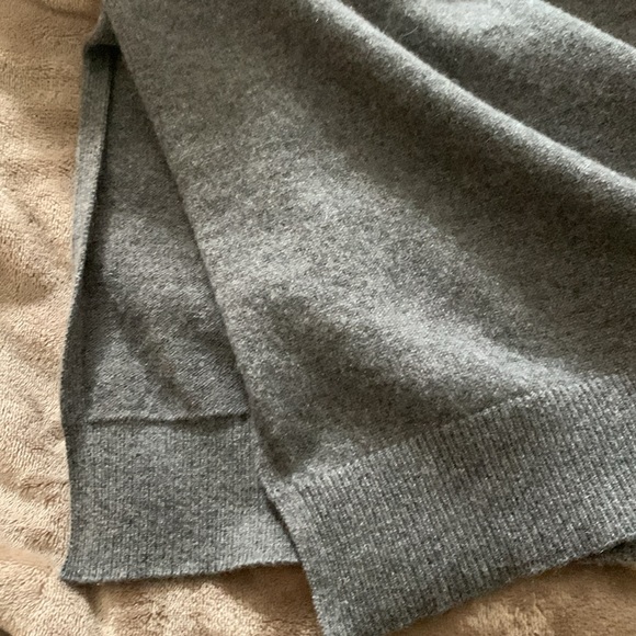 Santicler 100% cashmere dress. Made in Romania. Size 3 ( sizes are 1,2 & 3) - Picture 9 of 9